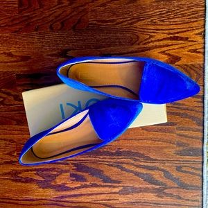 Women’s flats. Size 8 1/2. Color: Royal Blue. Brand: Yoki. Style: Urban-77.
